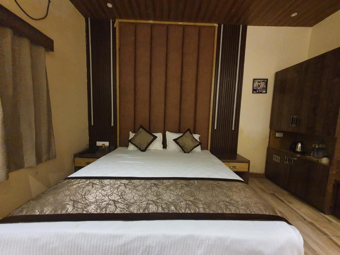 Focus Club And Resort Ranchi Exteriör bild