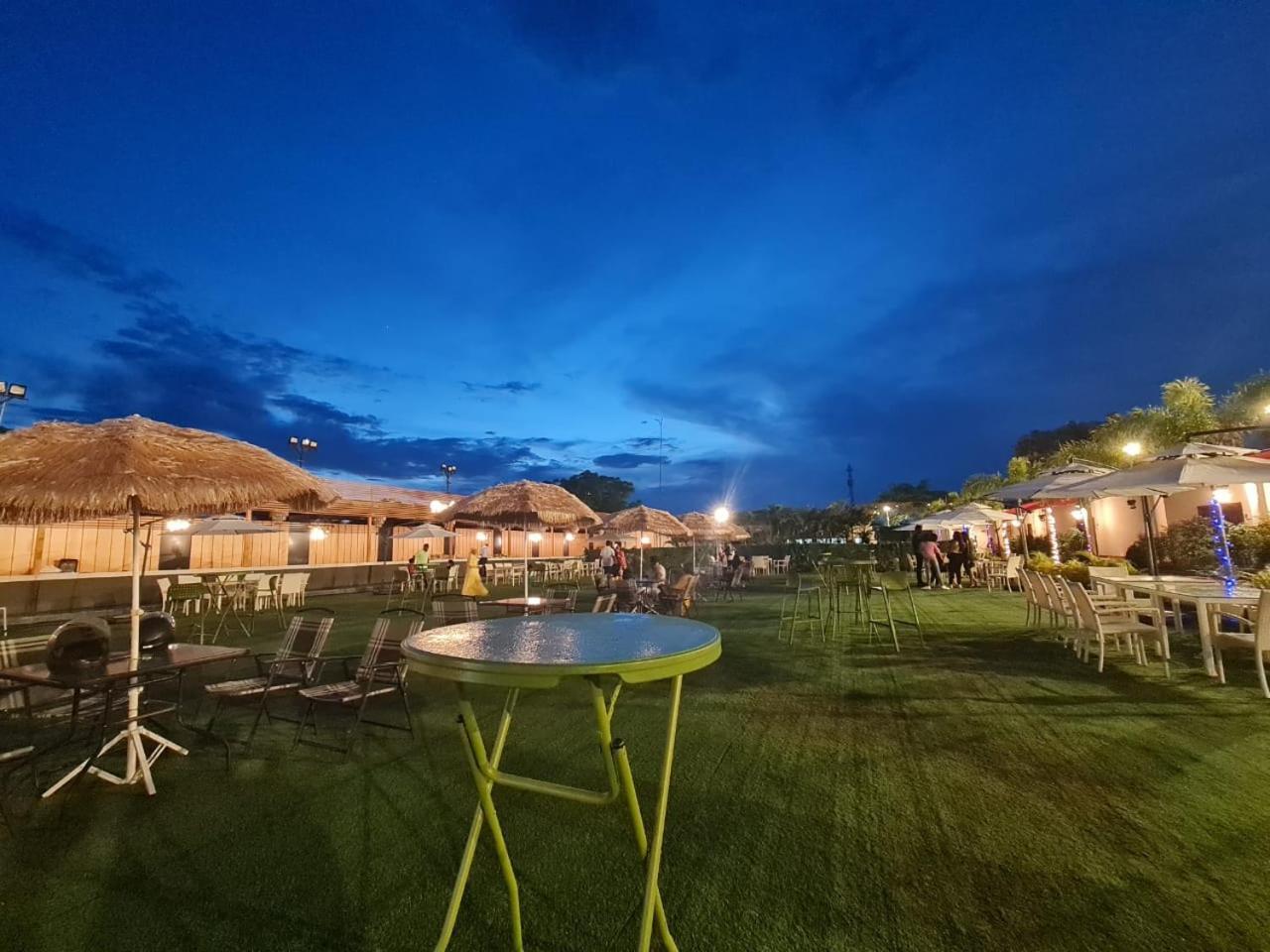 Focus Club And Resort Ranchi Exteriör bild