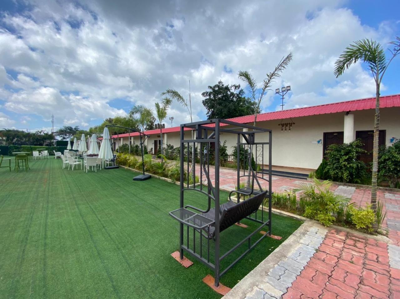 Focus Club And Resort Ranchi Exteriör bild