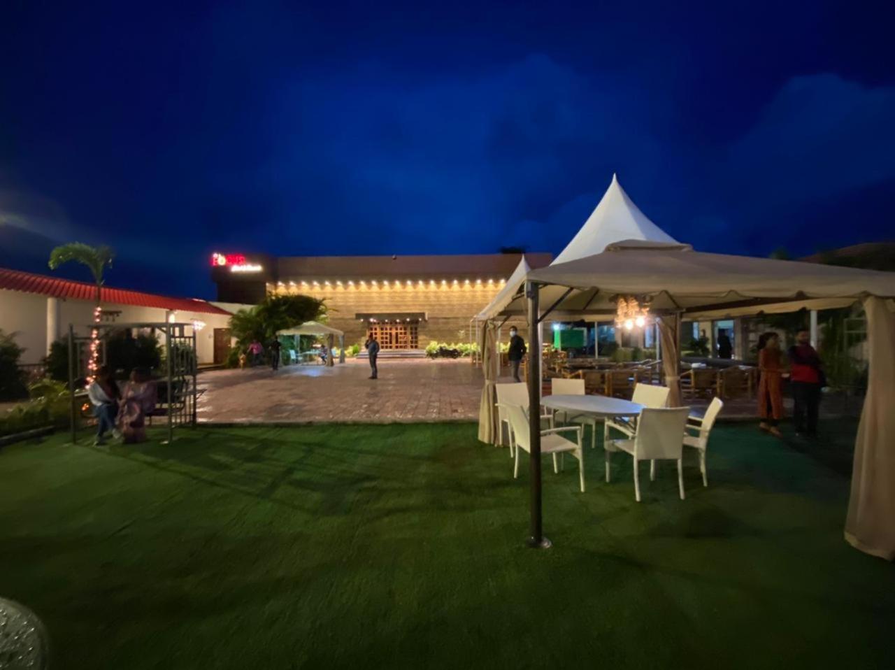 Focus Club And Resort Ranchi Exteriör bild