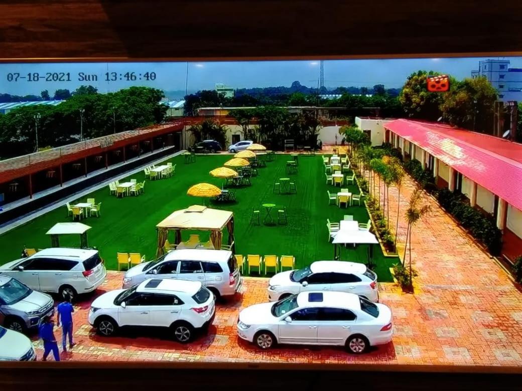 Focus Club And Resort Ranchi Exteriör bild